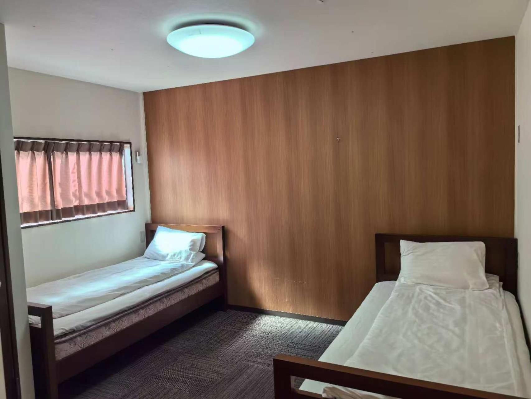 אוסקה ホステル今鶴 四人部屋 302号室 מראה חיצוני תמונה